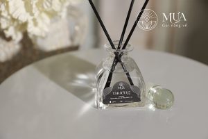 tinh dầu thơm phòng thương 1